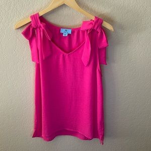 Cute,springy, pink CeCe top with bows size Small.